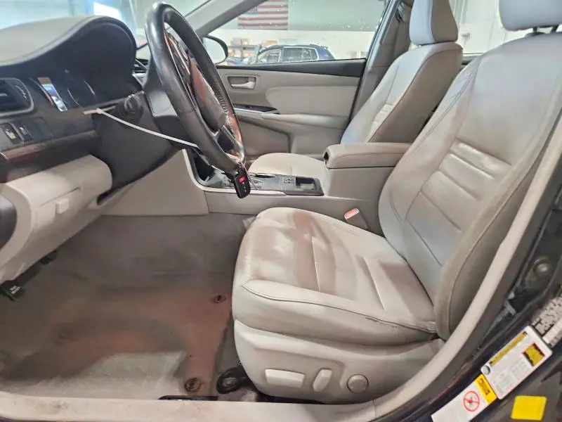 2017 TOYOTA CAMRY XLE  