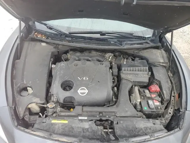 2011 NISSAN MAXIMA S  