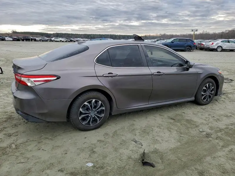2019 TOYOTA CAMRY LE  
