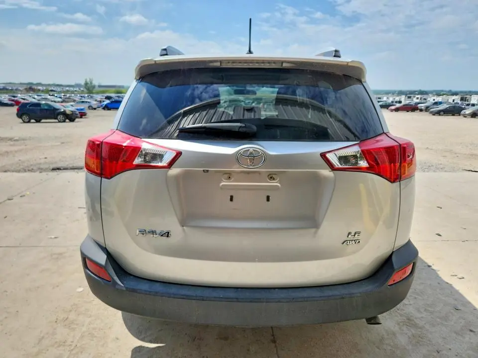 2014 TOYOTA RAV4 LE  