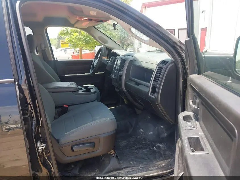 2019 RAM 1500 CLASSIC TRADESMAN  4X4 5'7 BOX
