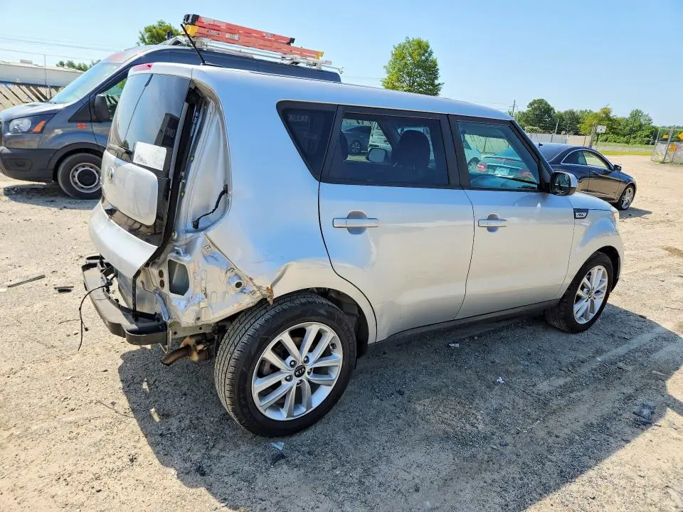 2019 KIA SOUL +  