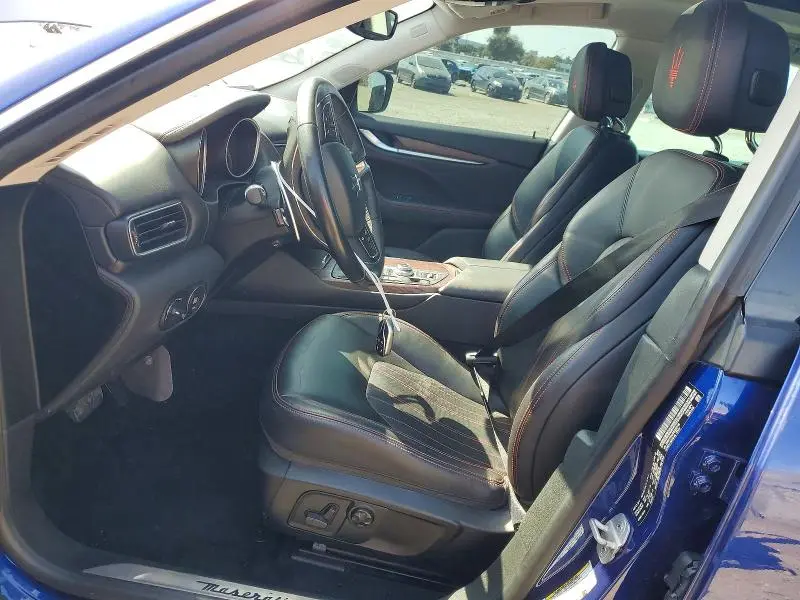 2017 MASERATI LEVANTE S LUXURY  