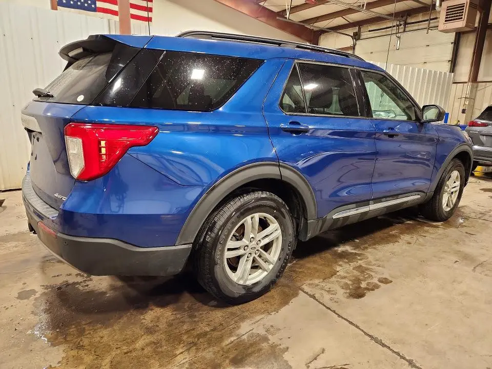 2021 FORD EXPLORER XLT  