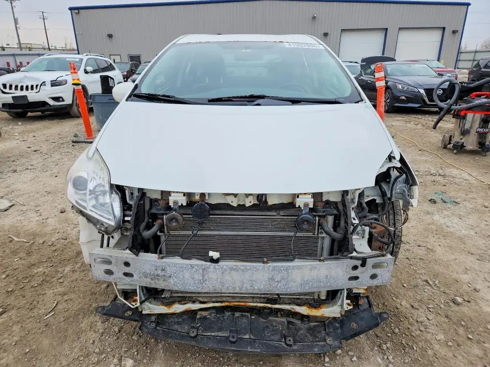 2014 TOYOTA PRIUS THREE  