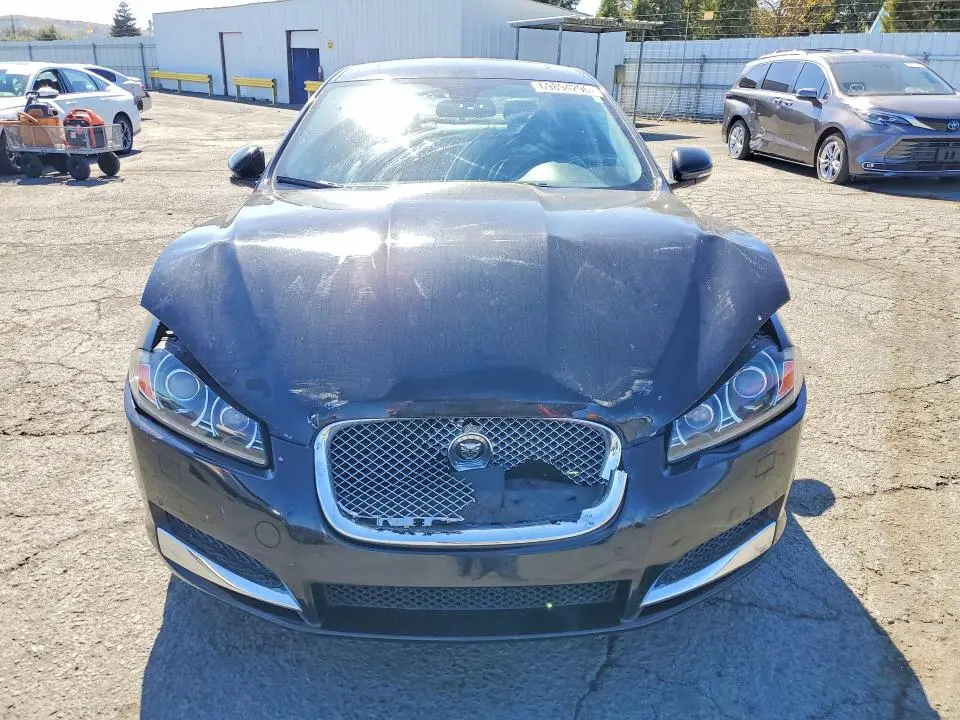 2013 JAGUAR XF   