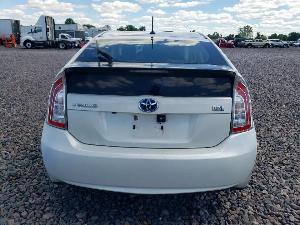 2014 TOYOTA PRIUS FOUR  