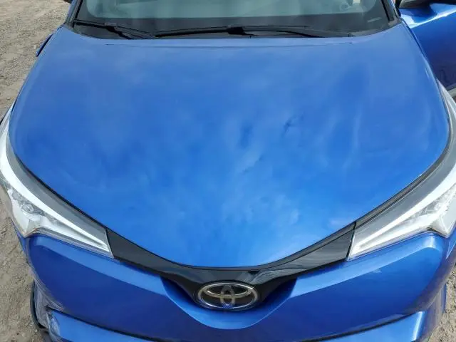 2018 TOYOTA C-HR XLE  