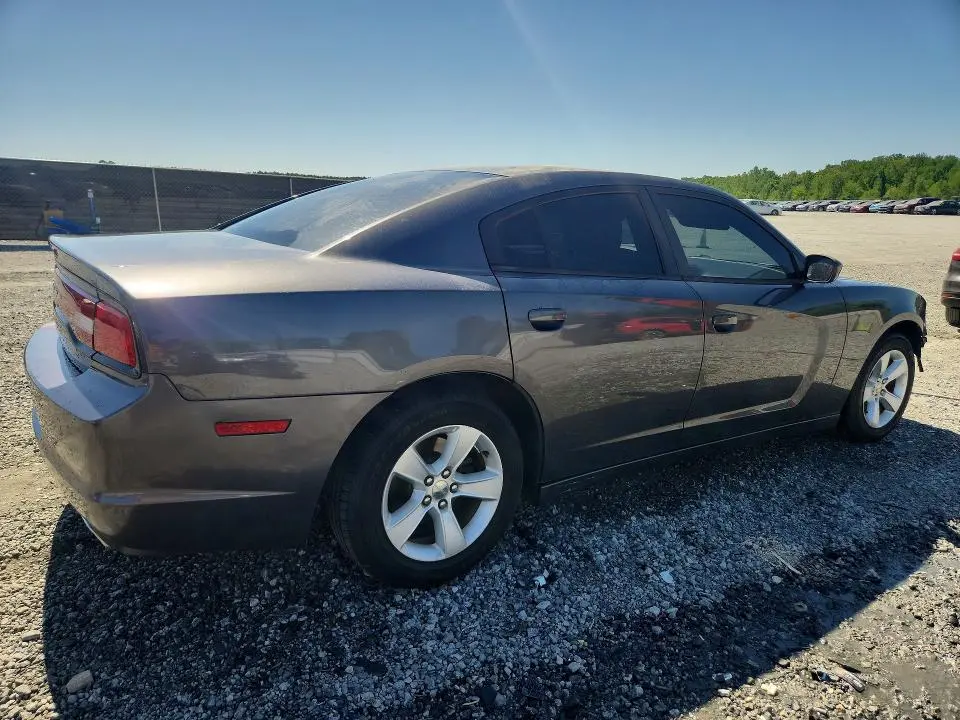 2014 DODGE CHARGER SE  