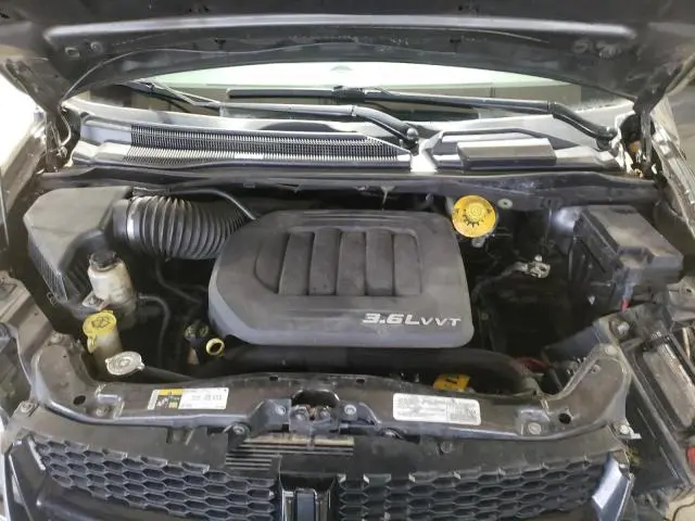 2016 DODGE GRAND CARAVAN SE  