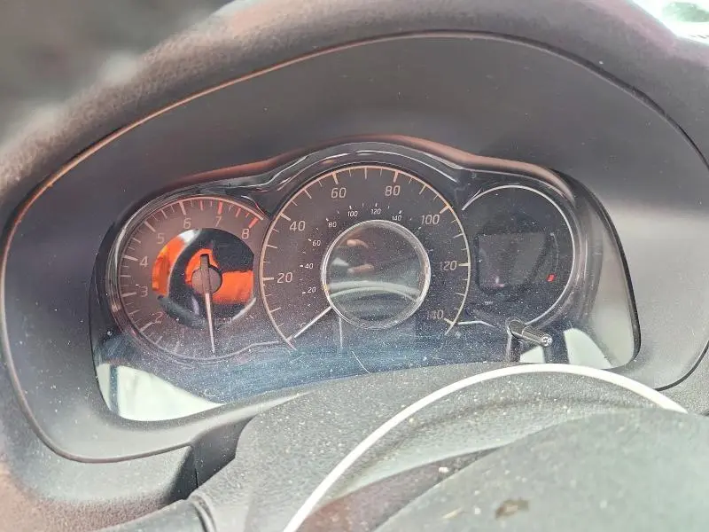2015 NISSAN VERSA NOTE SR  