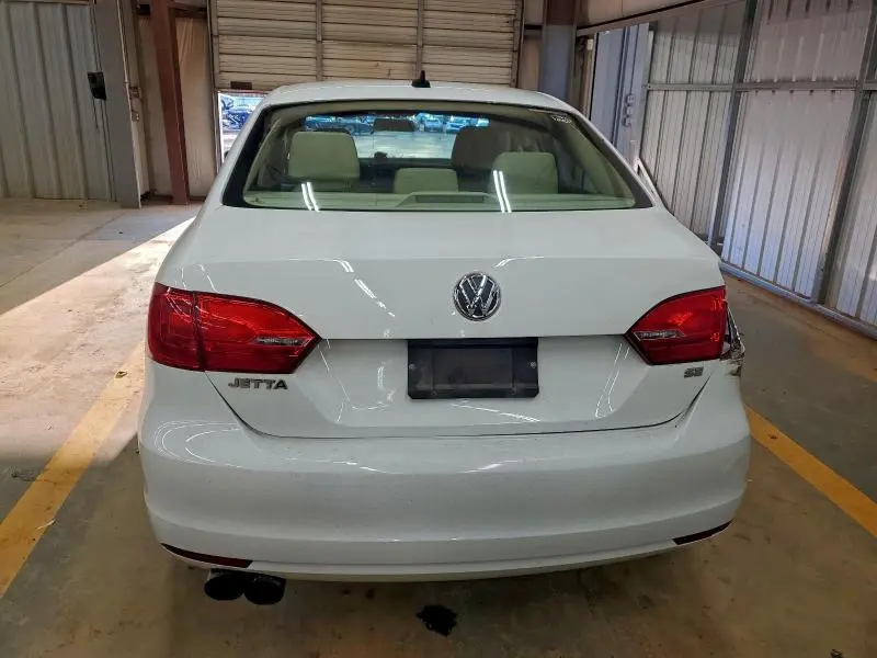 2014 VOLKSWAGEN JETTA SE  