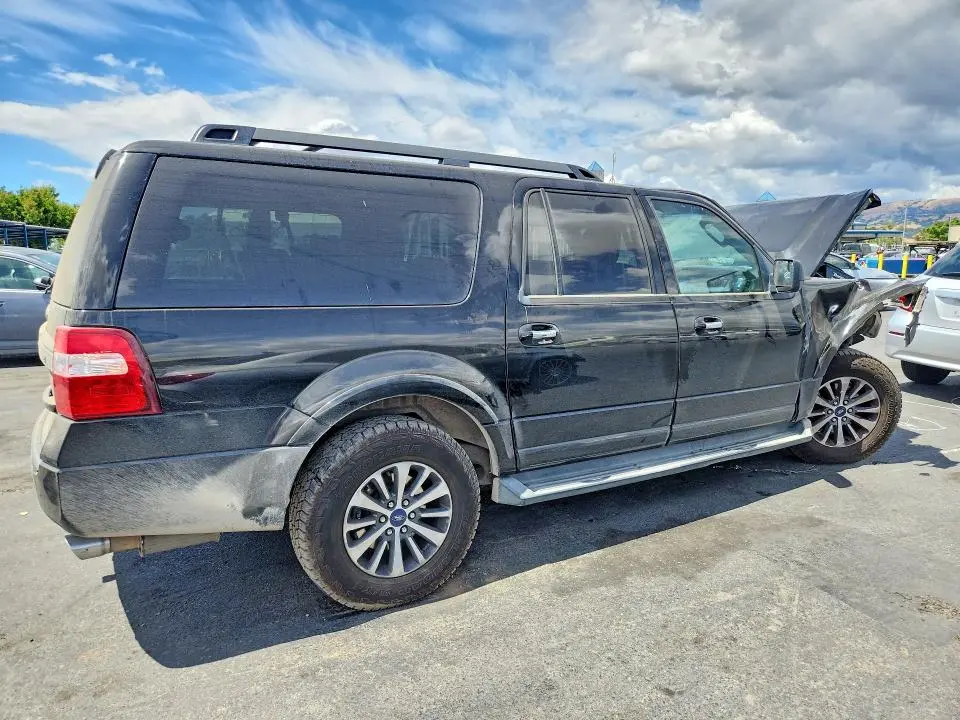 2017 FORD EXPEDITION EL XLT  