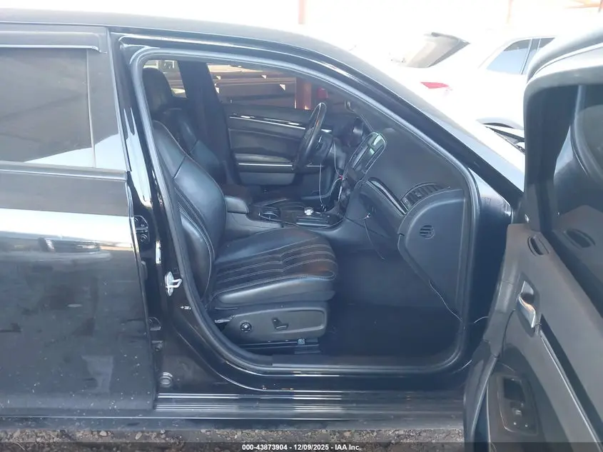 2019 CHRYSLER 300 300S