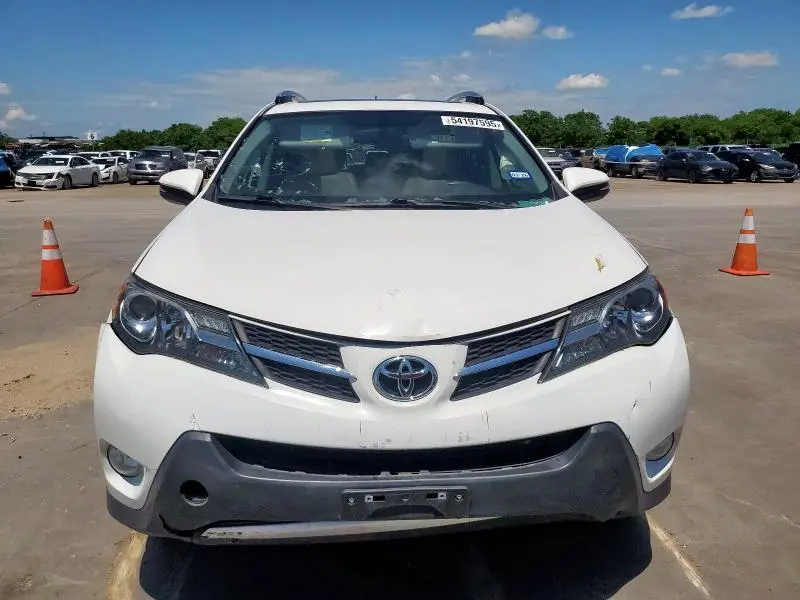 2015 TOYOTA RAV4 XLE