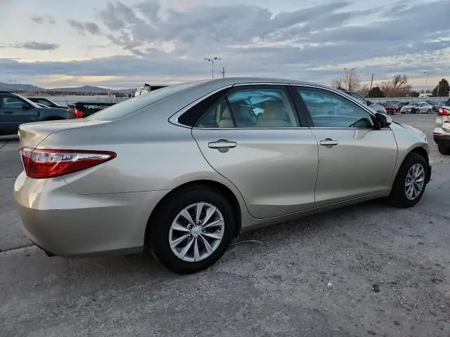 2015 TOYOTA CAMRY LE  