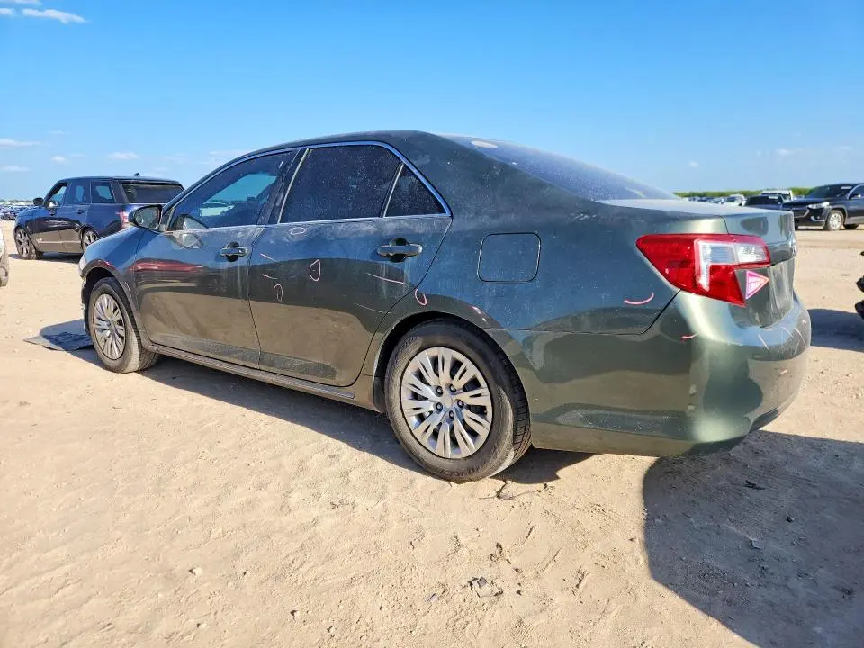 2014 TOYOTA CAMRY LE  