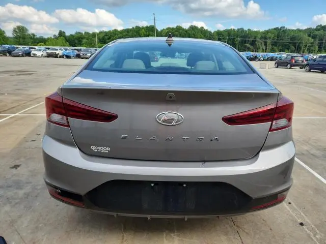 2020 HYUNDAI ELANTRA SEL  