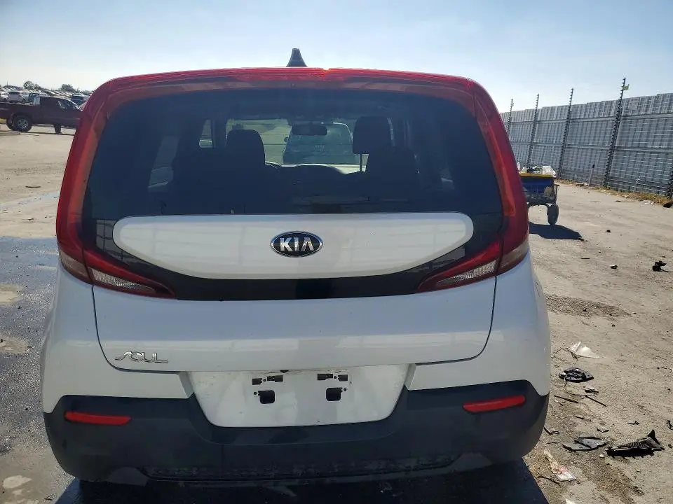 2020 KIA SOUL LX  