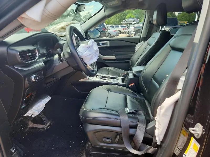 2022 FORD EXPLORER XLT  