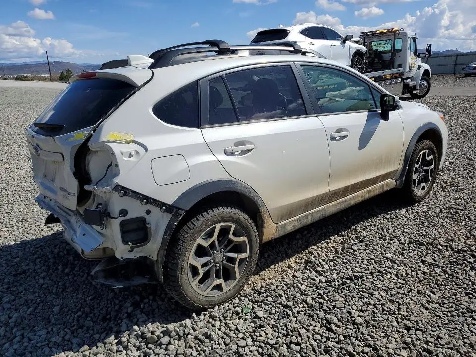 2016 SUBARU CROSSTREK LIMITED  