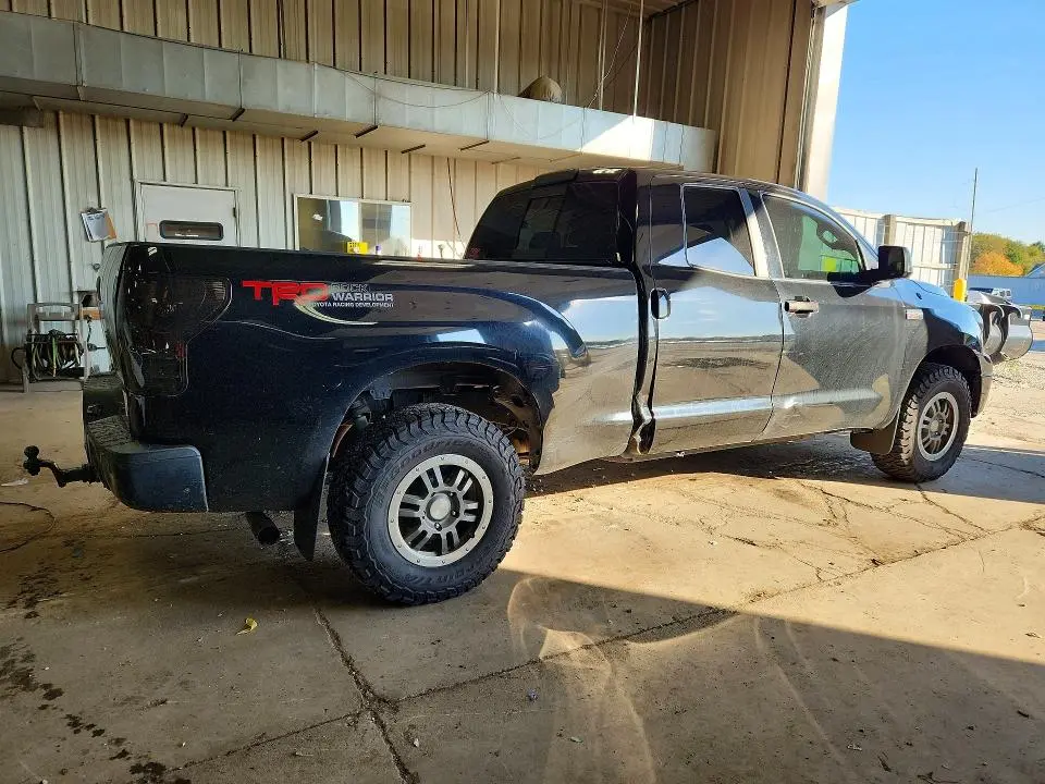 2010 TOYOTA TUNDRA DOUBLE CAB SR5  