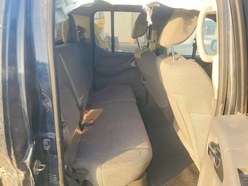 2019 NISSAN FRONTIER S  