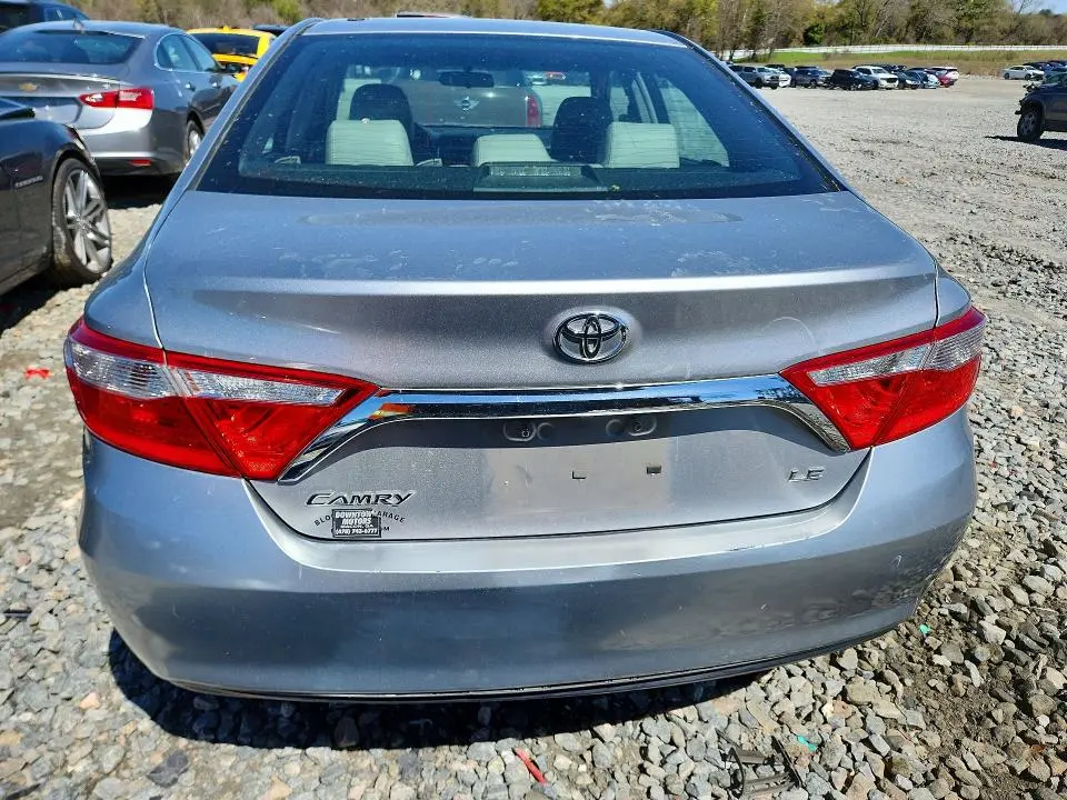 2015 TOYOTA CAMRY LE  