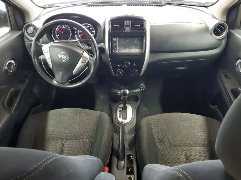 2018 NISSAN VERSA SV  
