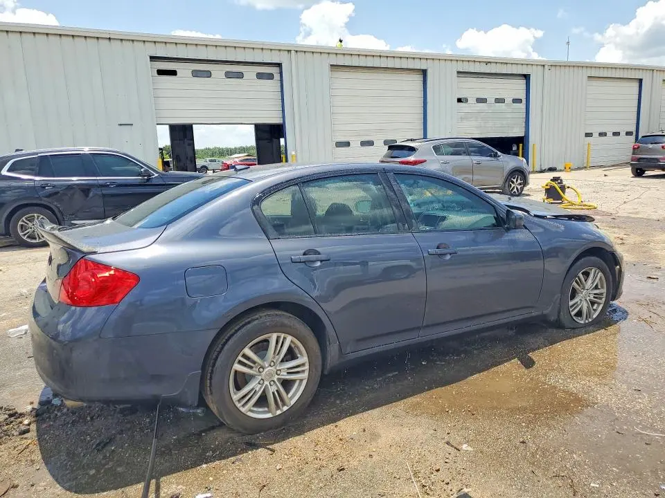 2010 INFINITI G37   