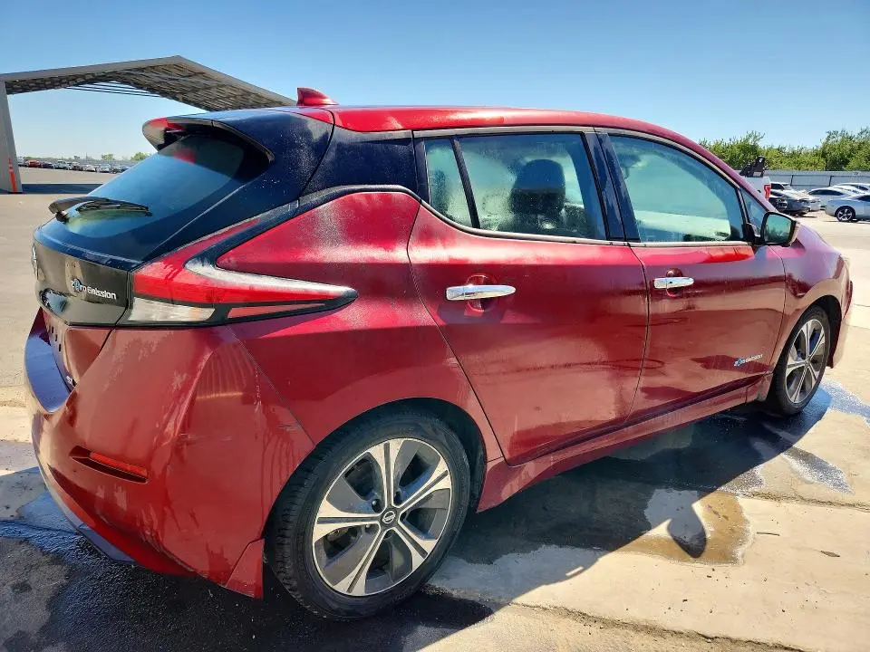 2018 NISSAN LEAF SL  