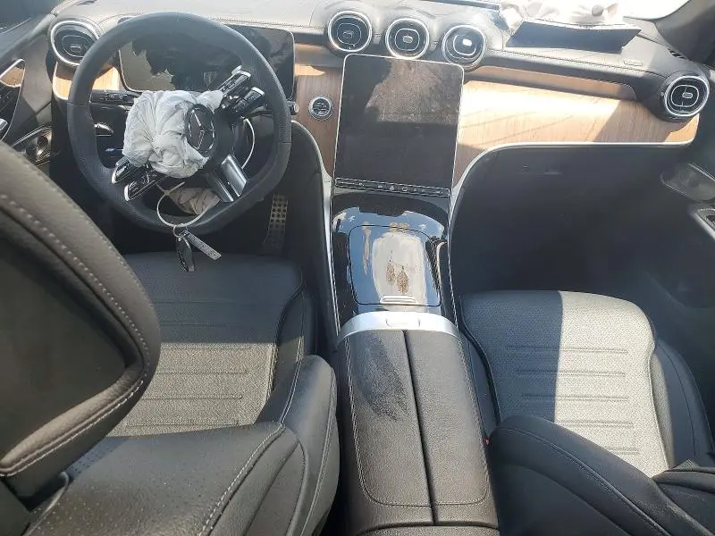 2024 MERCEDES-BENZ GLC 300  