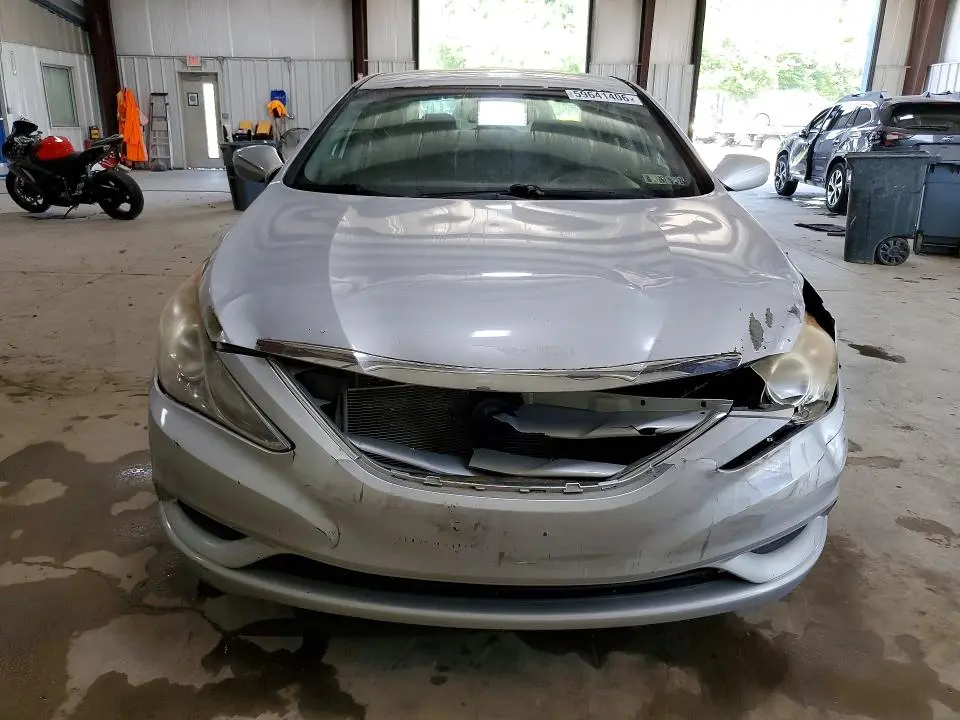 2011 HYUNDAI SONATA GLS  