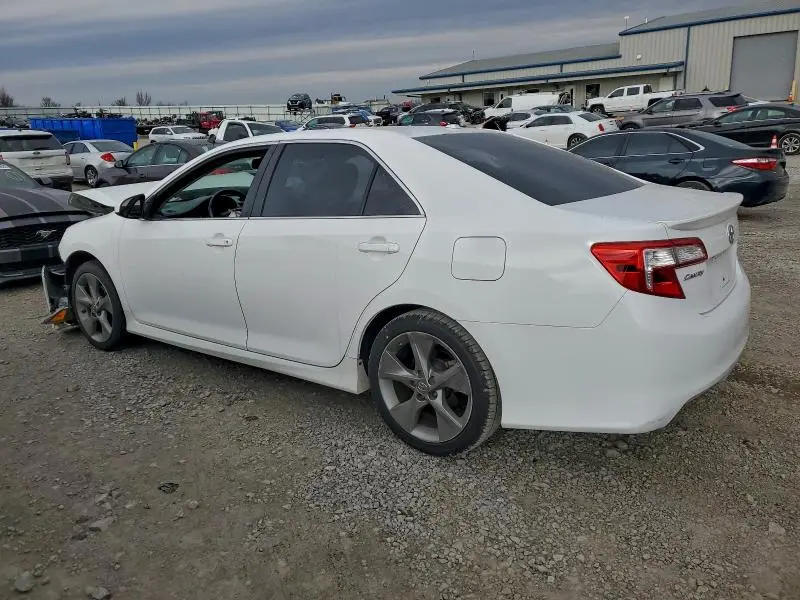 2012 TOYOTA CAMRY SE  