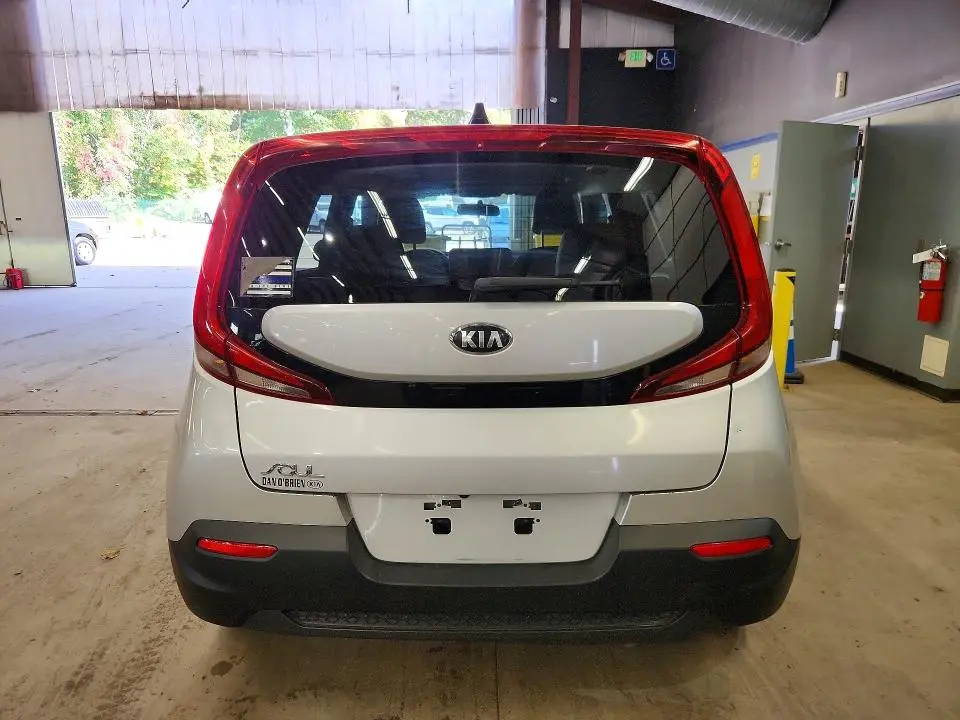 2020 KIA SOUL LX  