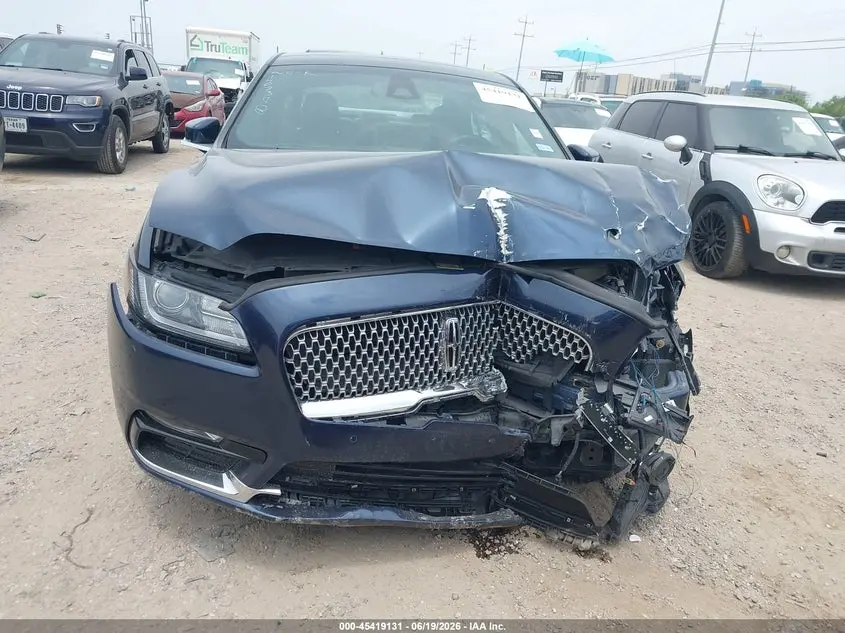 2017 LINCOLN CONTINENTAL RESERVE