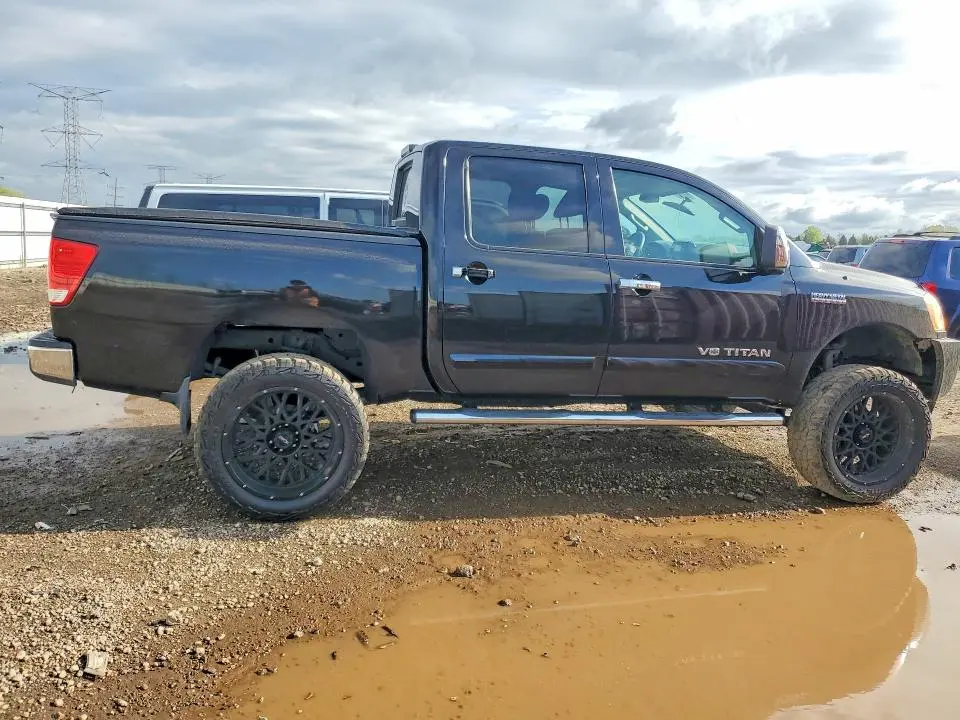 2014 NISSAN TITAN SV  