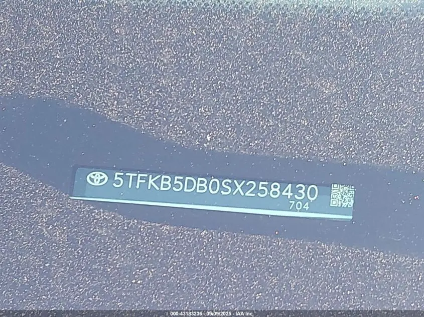 2025 TOYOTA TUNDRA SR 4WD