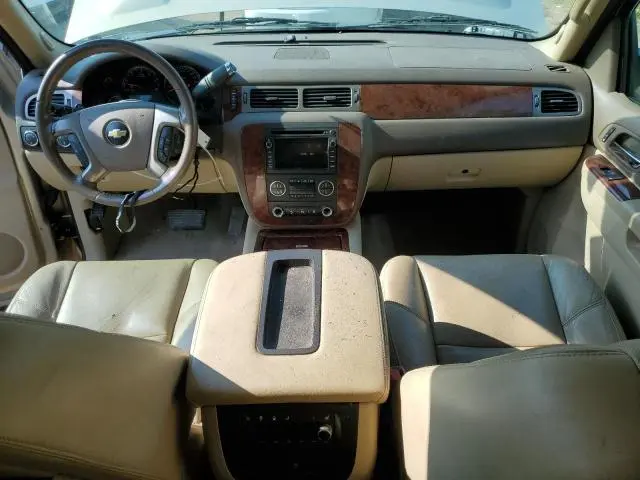 2011 CHEVROLET SUBURBAN K1500 LTZ  