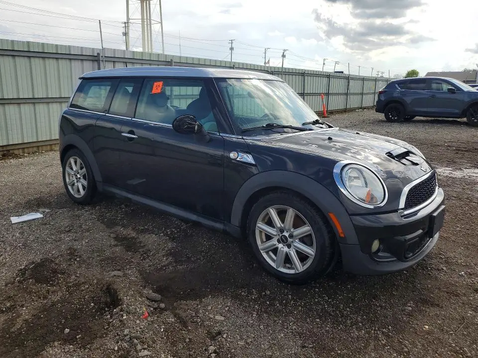 2011 MINI COOPER   