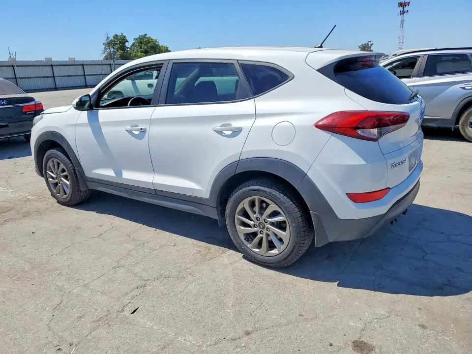 2018 HYUNDAI TUCSON SE  