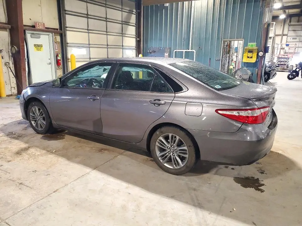 2017 TOYOTA CAMRY SE  