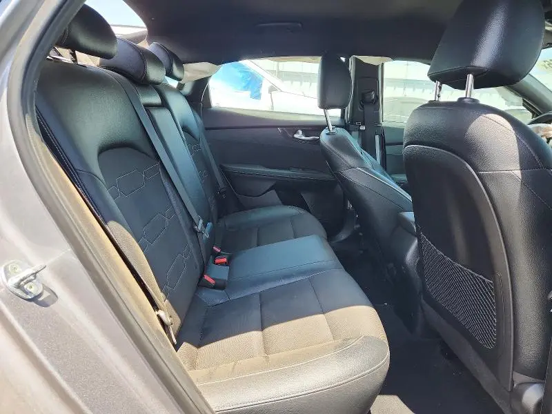 2023 KIA FORTE GT LINE  