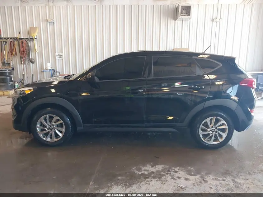 2018 HYUNDAI TUCSON SE