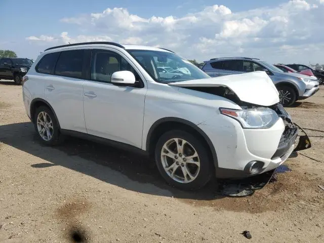 2015 MITSUBISHI OUTLANDER SE  