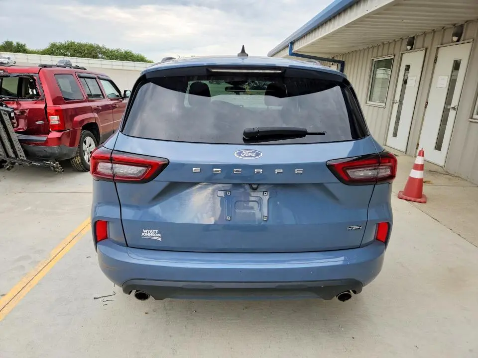 2024 FORD ESCAPE ST LINE  