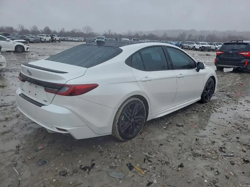 2025 TOYOTA CAMRY XSE  