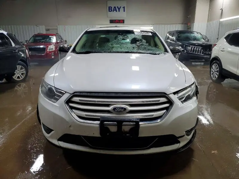 2013 FORD TAURUS LIMITED  