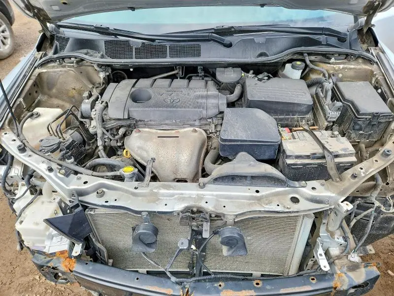 2013 TOYOTA VENZA LE  