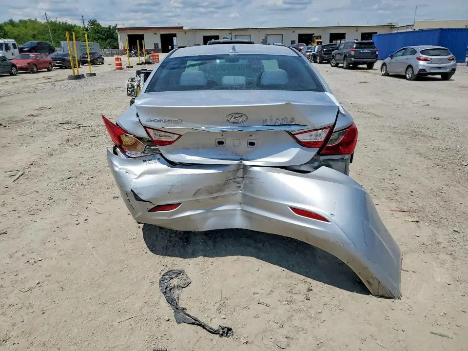 2013 HYUNDAI SONATA GLS  